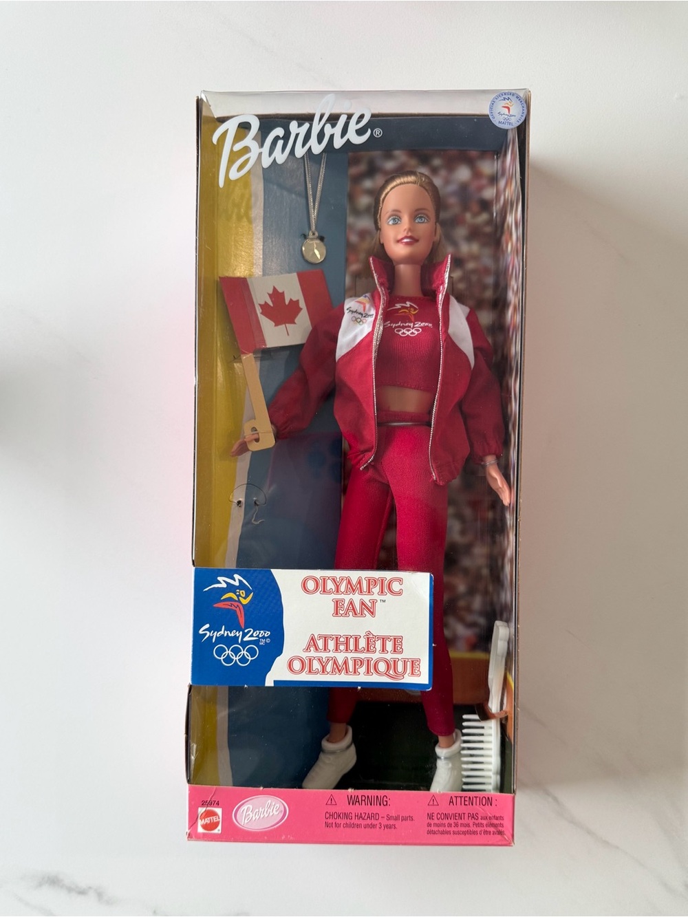 Barbie Sydney 2000 Olympic Fan Doll #25974 Canada NIB Vintage Mattel